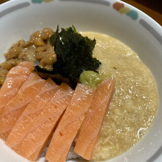 コストコ素材《サーモン＆ネバとろ丼》